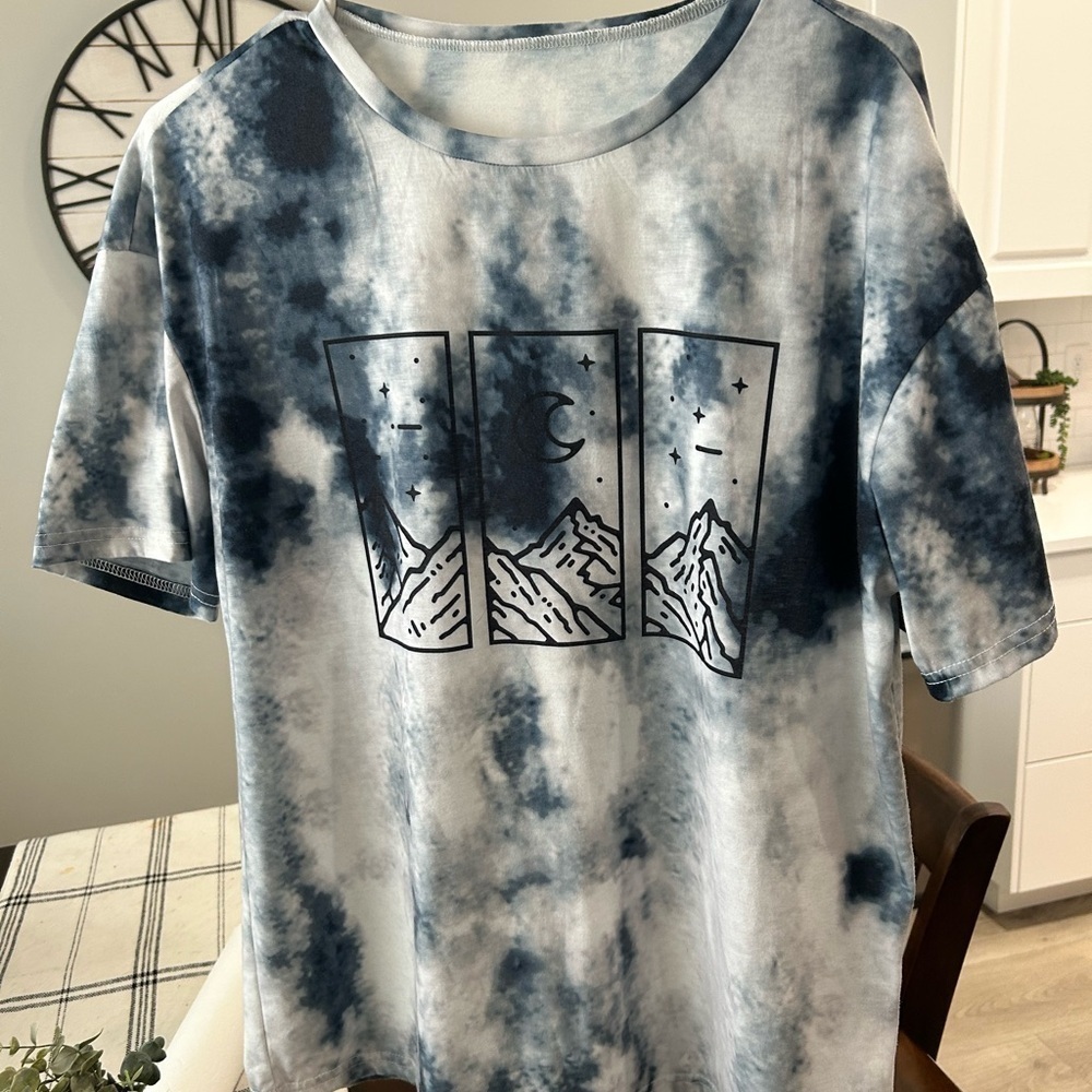 SHEIN Tie-Dye Graphic T-Shirt unisex size large - Picture 3 of 5